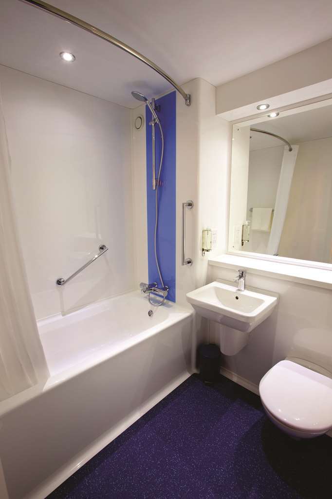 Travelodge Halifax Ruang foto